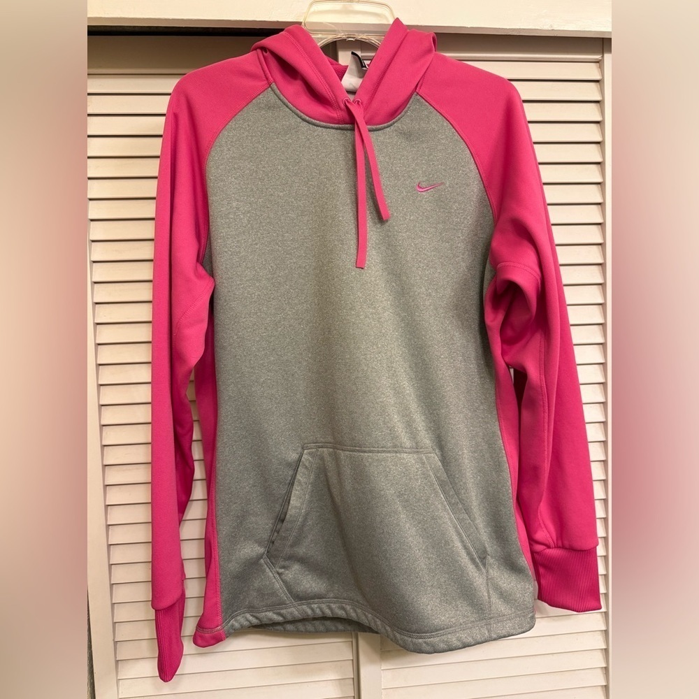 Nike Pink and Gray Therma Fit women’s Sz L Hoodie
